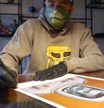 Load image into Gallery viewer, Middle age spaceman
